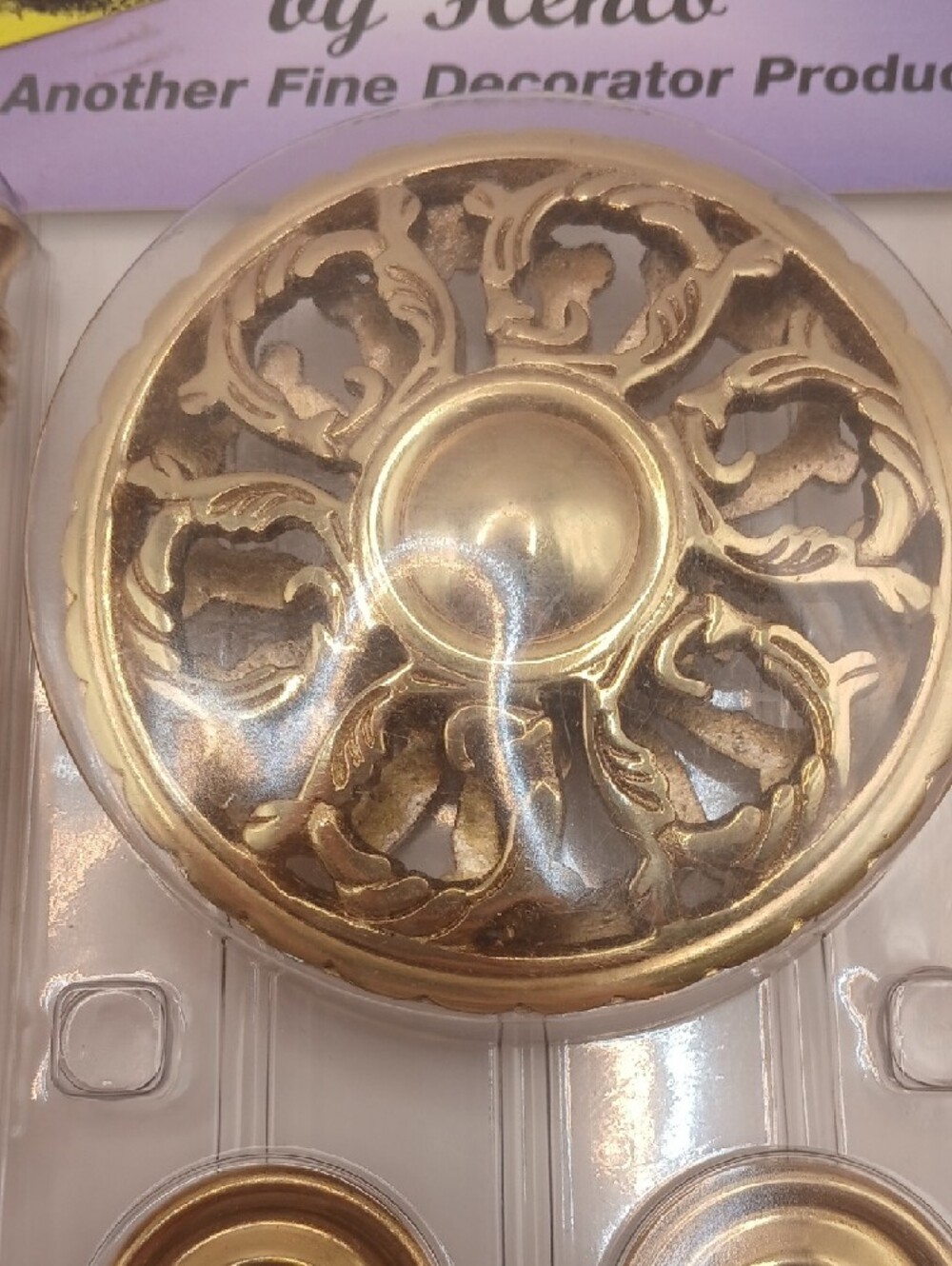 4 Brass Henlo Decorator Curtain Holdbacks - Picture 7 of 11